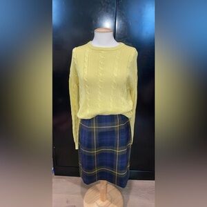 Vintage butter yellow cable knit crew neck sweater